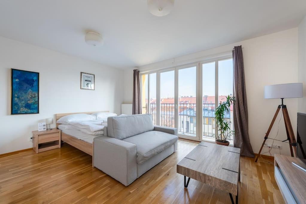 Sunny Safron Apartment Prague Exterior photo