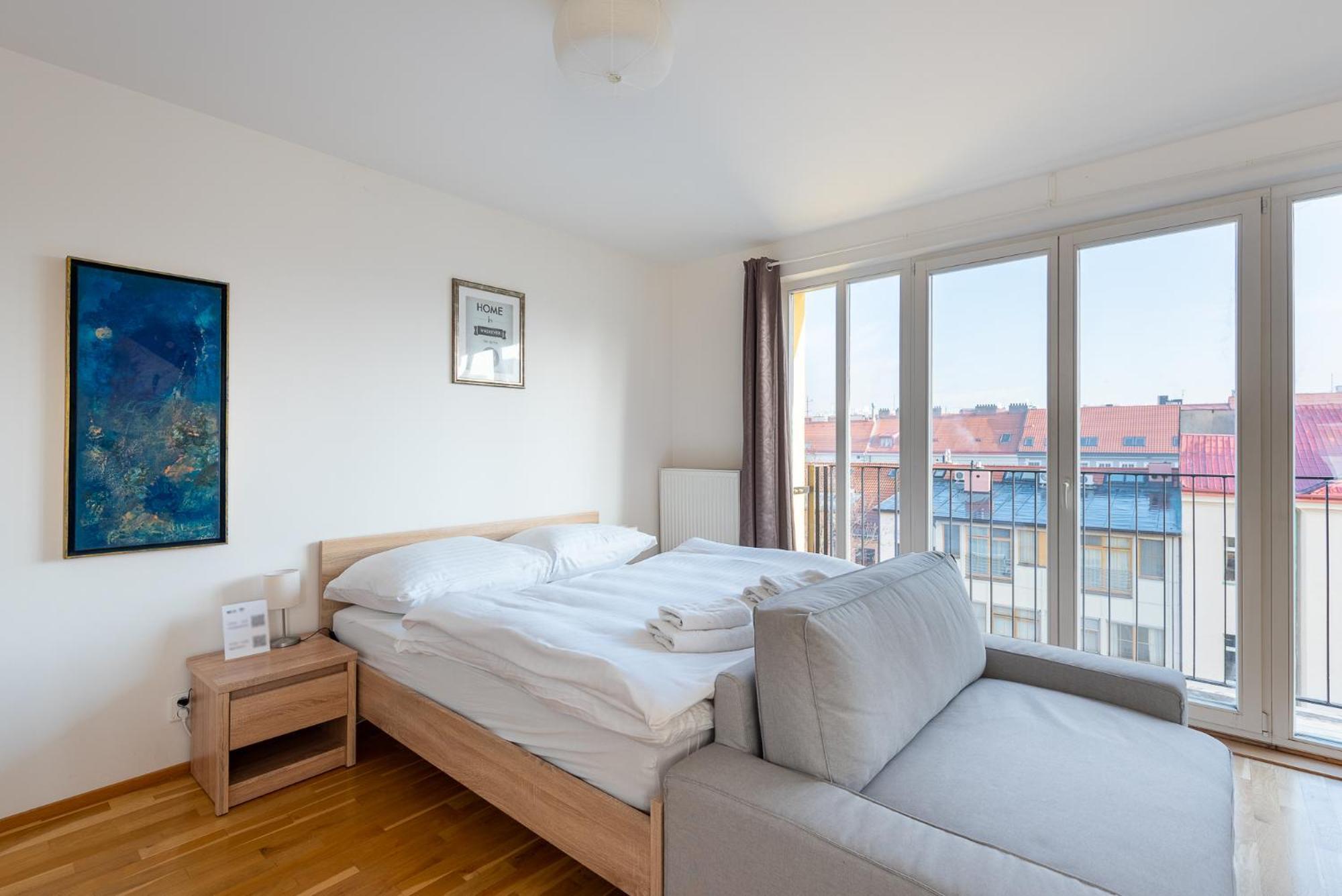 Sunny Safron Apartment Prague Exterior photo